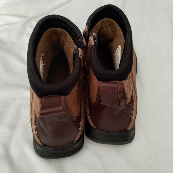 LANDS' END Tan SUEDE Feel ANKLE BOOTS  Sz 7.5B - Picture 4 of 8